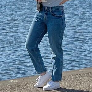 Zara high rise "mom fit" denim jeans - EUC